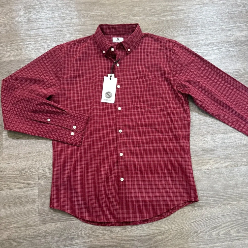 Social Coast Mens Stretch Plaid Button Down Shirt Red White‎ Long Sleeve Medium